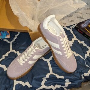 Lavender and White Low-Top Sneakers with Gum Sole